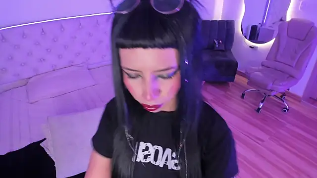 Nina fox 0691 online show from 06-12-26, 06:40