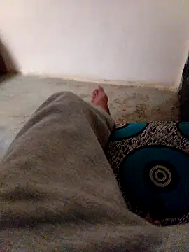 latarak321 online show from 10-13-25, 05:24