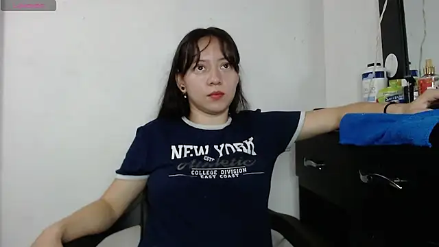 Snapshot of Damara_Rolands- chatting on 11-07-25, 06:41 Damara Rolands- online show from 11-07-25, 06:41