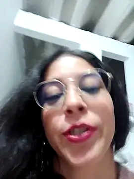 Snapshot of Eloisa_smith chatting on 10-10-25, 04:33 Eloisa smith online show from 10-10-25, 04:33