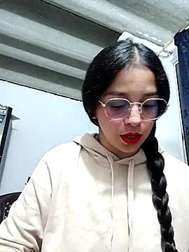 Snapshot of Eloisa_smith chatting on 10-12-25, 04:55 Eloisa smith online show from 10-12-25, 04:55