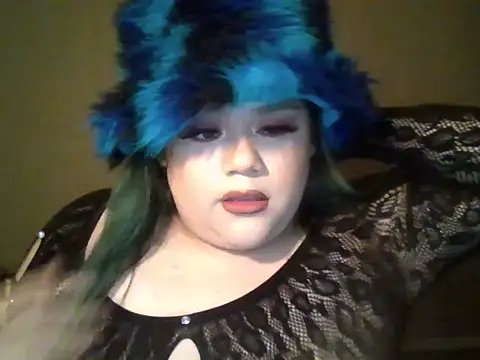 Snapshot of BigxMama chatting on 10-07-25, 02:42 BigxMama online show from 10-07-25, 02:42