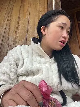 miemie-xx online show from 12-05-25, 01:36