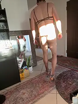 Snapshot of Yoursissylexi chatting on 10-11-25, 09:46 Yoursissylexi online show from 10-11-25, 09:46