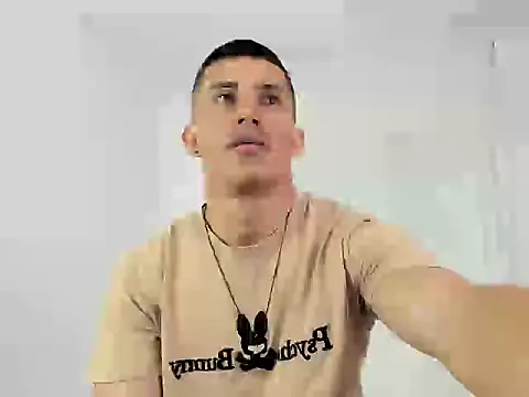 Muscle man07 online show from 11-17-25, 03:29