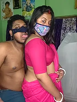 Snapshot of MAGGO-11 chatting on 11-24-25, 06:51 MAGGO-11 online show from 11-24-25, 06:51