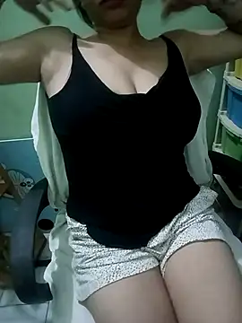 Snapshot of Parya_109 chatting on 10-20-25, 09:04 Parya 109 online show from 10-20-25, 09:04