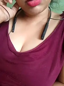 Snapshot of Parya_109 chatting on 11-12-25, 06:03 Parya 109 online show from 11-12-25, 06:03