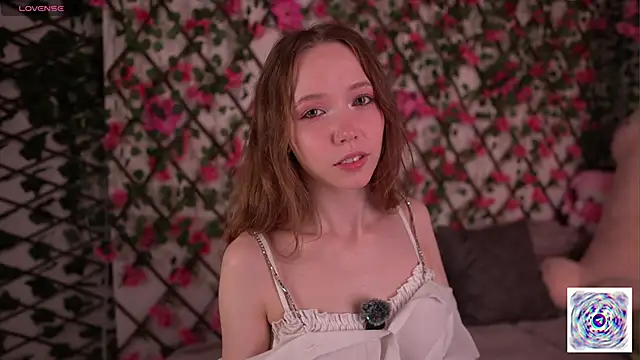 Petite Polly online show from 11-15-25, 06:15