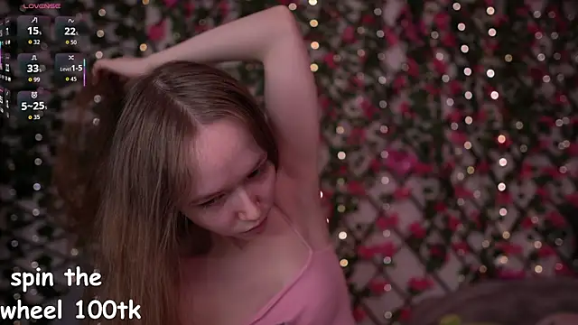 Snapshot of Petite_Polly chatting on 02-04-26, 06:03 Petite Polly online show from 02-04-26, 06:03