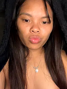 hello-cute online show from 12-01-25, 03:06