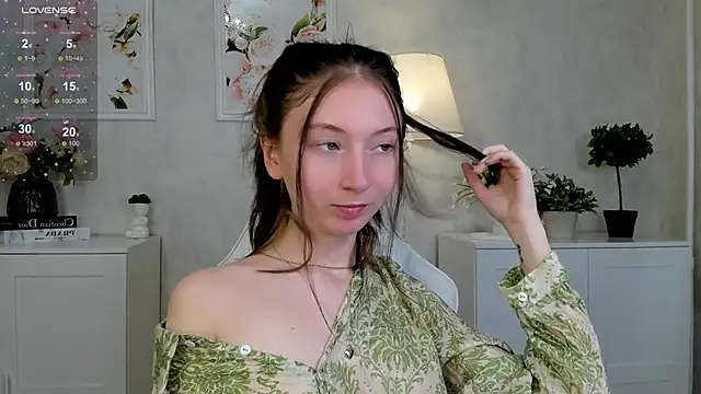 try love  online show from 10-13-25, 09:20