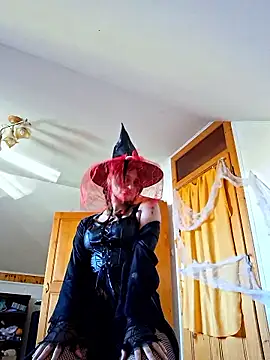 Snapshot of Nika_aa chatting on 10-20-25, 02:06 Nika aa online show from 10-20-25, 02:06