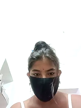 Hot radhaji online show from 10-22-25, 08:14