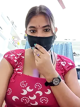 Hot radhaji online show from 04-07-26, 01:44