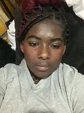 Snapshot of KarinaFlowers_ chatting on 11-29-25, 12:24 KarinaFlowers online show from 11-29-25, 12:24