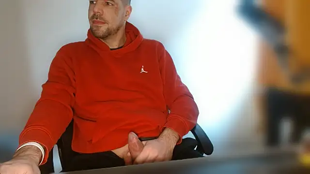 Snapshot of chibrax918 chatting on 03-09-26, 09:35 chibrax918 online show from 03-09-26, 09:35