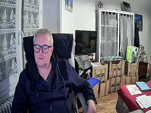 macdut67 online show from 02-05-26, 01:43