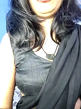 Snapshot of Janu-hasena chatting on 03-01-26, 12:45 Janu-hasena online show from 03-01-26, 12:45