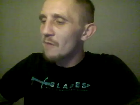 Snapshot of Twolatte chatting on 12-01-25, 08:03 Twolatte online show from 12-01-25, 08:03