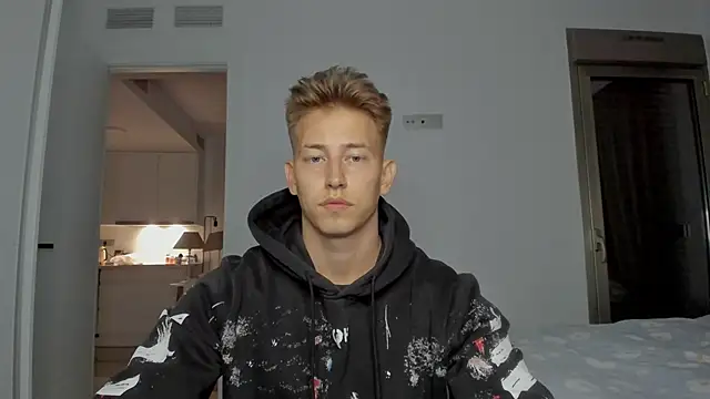 Snapshot of find0m_master chatting on 12-14-25, 11:42 find0m master online show from 12-14-25, 11:42