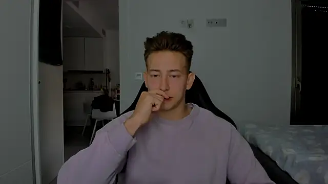 Snapshot of find0m_master chatting on 03-10-26, 03:50 find0m master online show from 03-10-26, 03:50