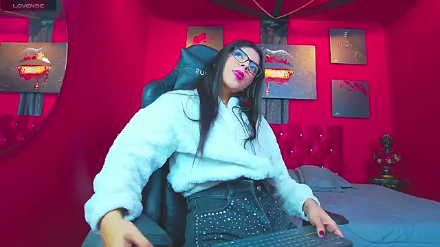 Aranzza Ross online show from 11-26-25, 12:28