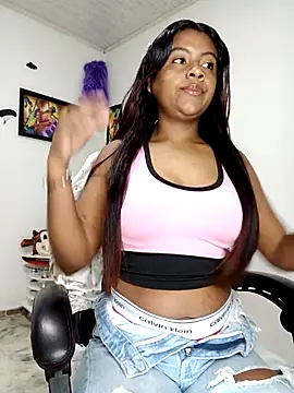 vannesitha25 online show from 10-18-25, 06:30