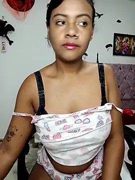 vannesitha25 online show from 11-26-25, 02:51