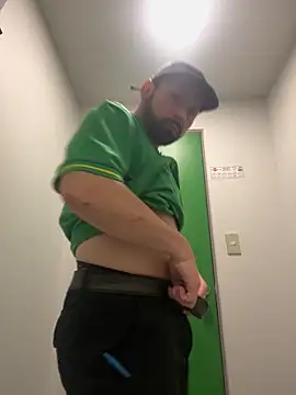 Snapshot of Nasho172737 chatting on 11-28-25, 04:20 Nasho172737 online show from 11-28-25, 04:20