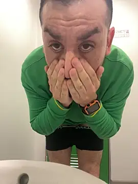 Snapshot of Nasho172737 chatting on 12-04-25, 10:40 Nasho172737 online show from 12-04-25, 10:40