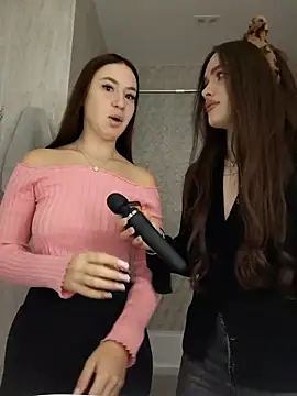 MayaGlow online show from 11-07-25, 05:40