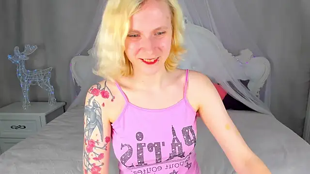 LikiLips online show from 04-21-26, 02:51