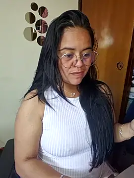 Miss  kendra  online show from 10-22-25, 02:17