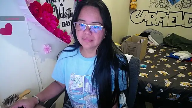 Snapshot of Miss__kendra_ chatting on 07-05-26, 11:28 Miss kendra online show from 07-05-26, 11:28