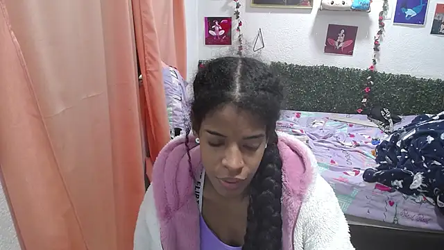 Snapshot of thianahorny chatting on 06-09-26, 01:01 thianahorny online show from 06-09-26, 01:01