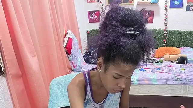 Snapshot of thianahorny chatting on 07-07-26, 02:32 thianahorny online show from 07-07-26, 02:32