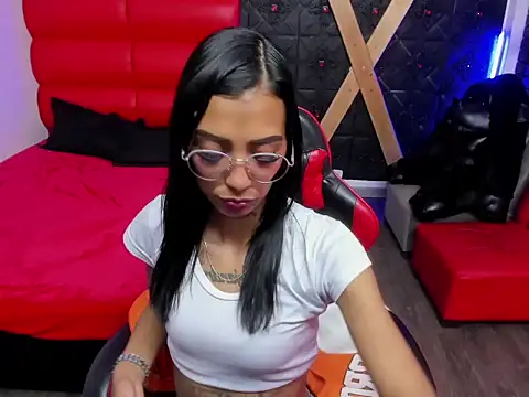 KarlaSlutSkinny   online show from 04-11-26, 08:35