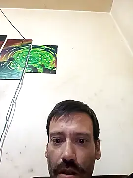 Snapshot of Alexelli40 chatting on 12-16-25, 01:54 Alexelli40 online show from 12-16-25, 01:54