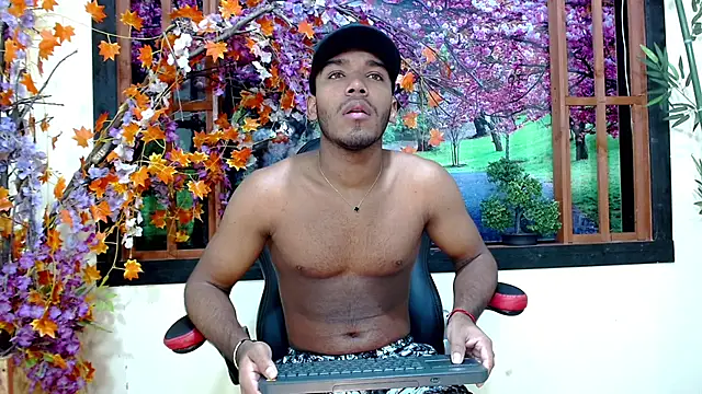 Snapshot of Yeinner_ chatting on 10-15-25, 07:14 Yeinner online show from 10-15-25, 07:14