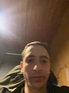 Snapshot of Asimako chatting on 12-13-25, 09:31 Asimako online show from 12-13-25, 09:31