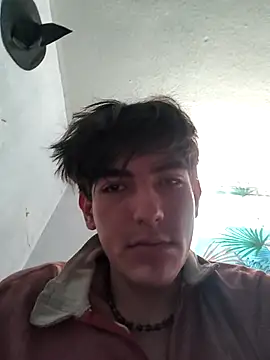 Snapshot of 17weedloveanallove chatting on 01-15-26, 03:27 17weedloveanallove online show from 01-15-26, 03:27