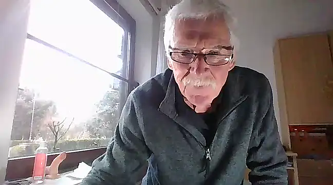 super-snoopy online show from 02-02-25, 09:19