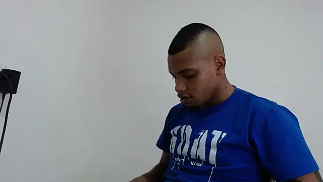 Snapshot of drako_monster chatting on 11-01-25, 07:49 drako monster online show from 11-01-25, 07:49