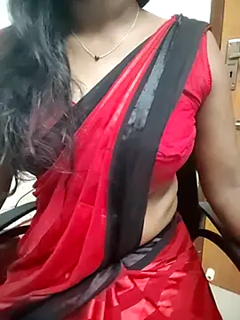 Snapshot of Tamilmallu-duskygirl03 chatting on 04-30-26, 06:20 Tamilmallu-duskygirl03 online show from 04-30-26, 06:20