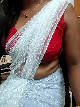 Snapshot of Tamilmallu-duskygirl03 chatting on 05-04-26, 05:25 Tamilmallu-duskygirl03 online show from 05-04-26, 05:25