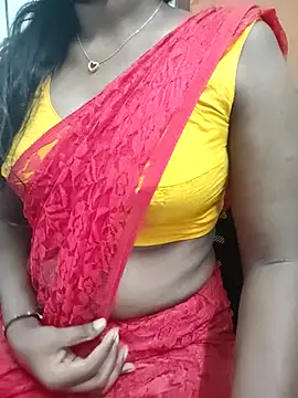 Snapshot of Tamilmallu-duskygirl03 chatting on 05-05-26, 05:04 Tamilmallu-duskygirl03 online show from 05-05-26, 05:04