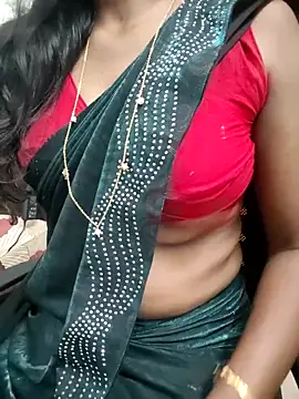 Snapshot of Tamilmallu-duskygirl03 chatting on 06-08-26, 07:09 Tamilmallu-duskygirl03 online show from 06-08-26, 07:09