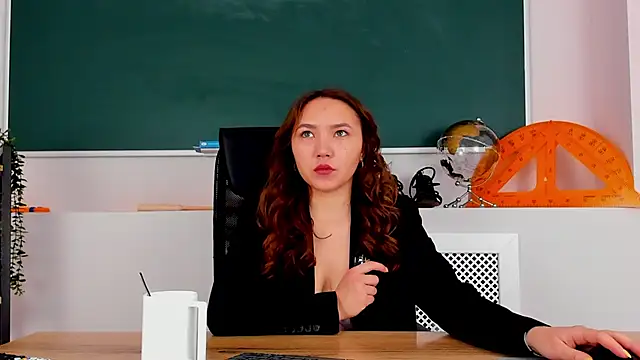 Snapshot of AnnaJonson chatting on 11-06-25, 03:07 AnnaJonson online show from 11-06-25, 03:07