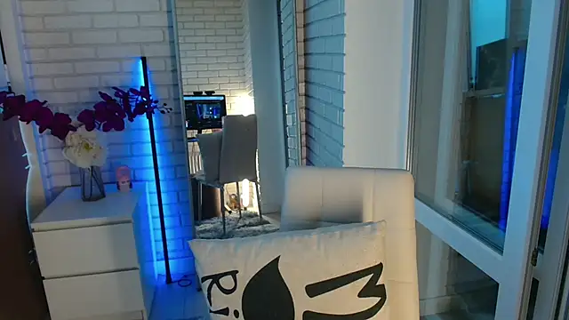 Snapshot of Passion-Blondy chatting on 11-20-25, 02:06 Passion-Blondy online show from 11-20-25, 02:06